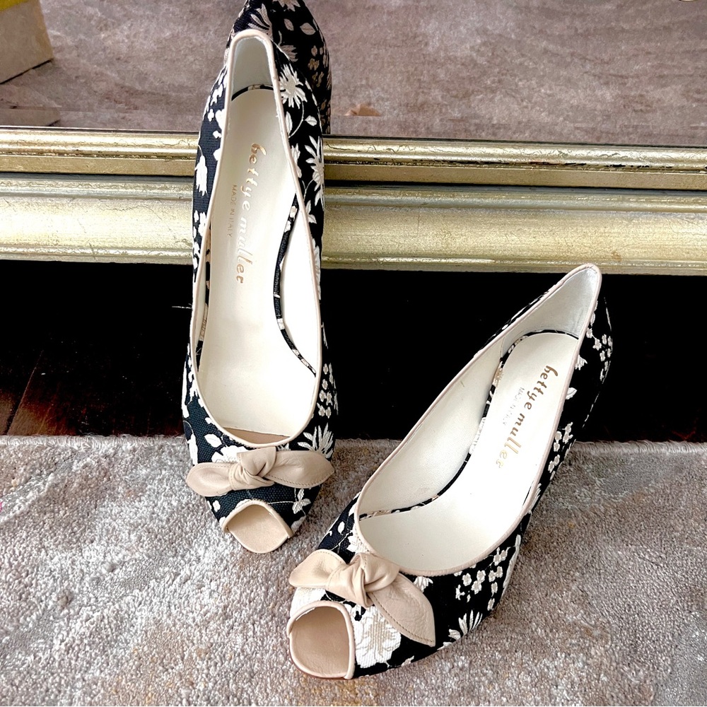 Betty Muller Gazebo Garden Nero Kitten Heel shoes